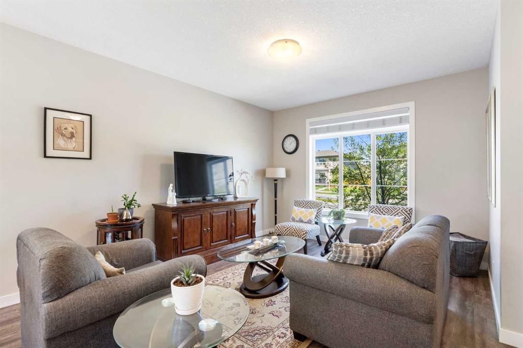 1334 Walden Drive SE, Calgary — photo 3 of 36