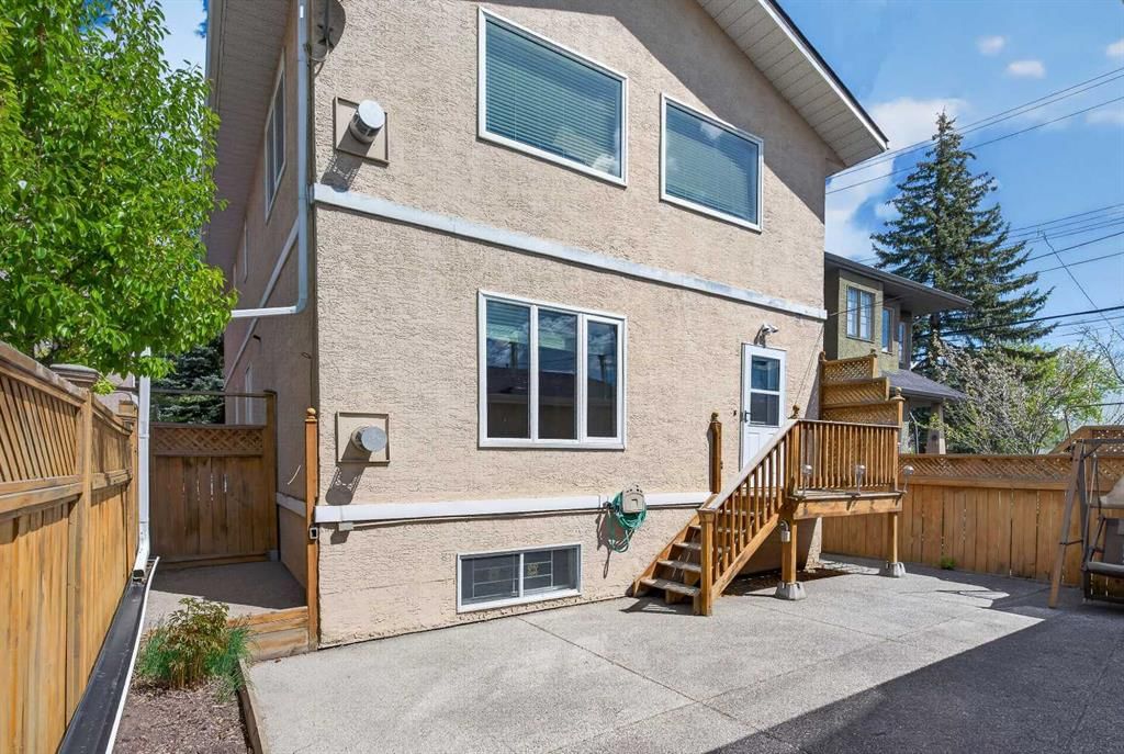 2011 6 Avenue NW, Calgary — photo 4 of 47