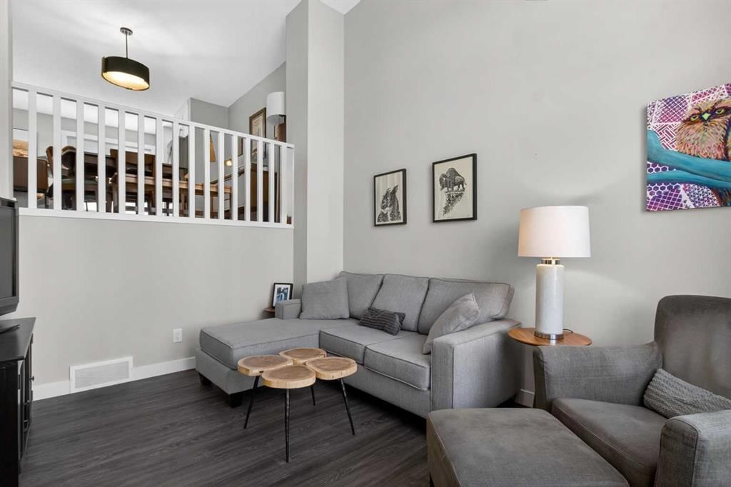 241 Auburn Meadows Drive SE, Calgary — photo 4 of 34