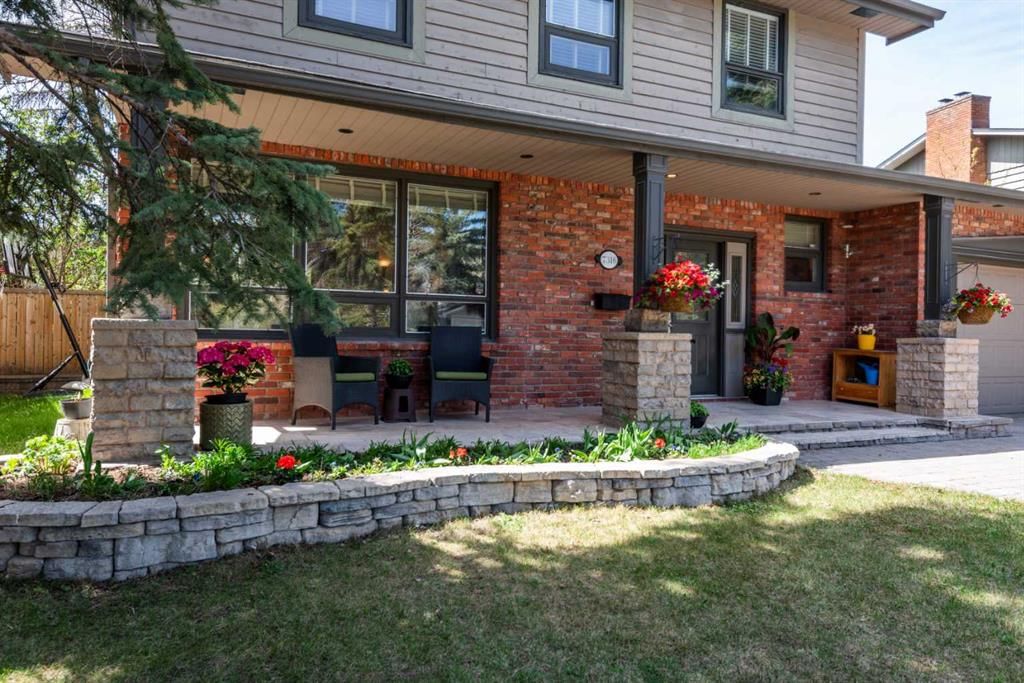 7316 Kananaskis Drive SW, Calgary — photo 3 of 50