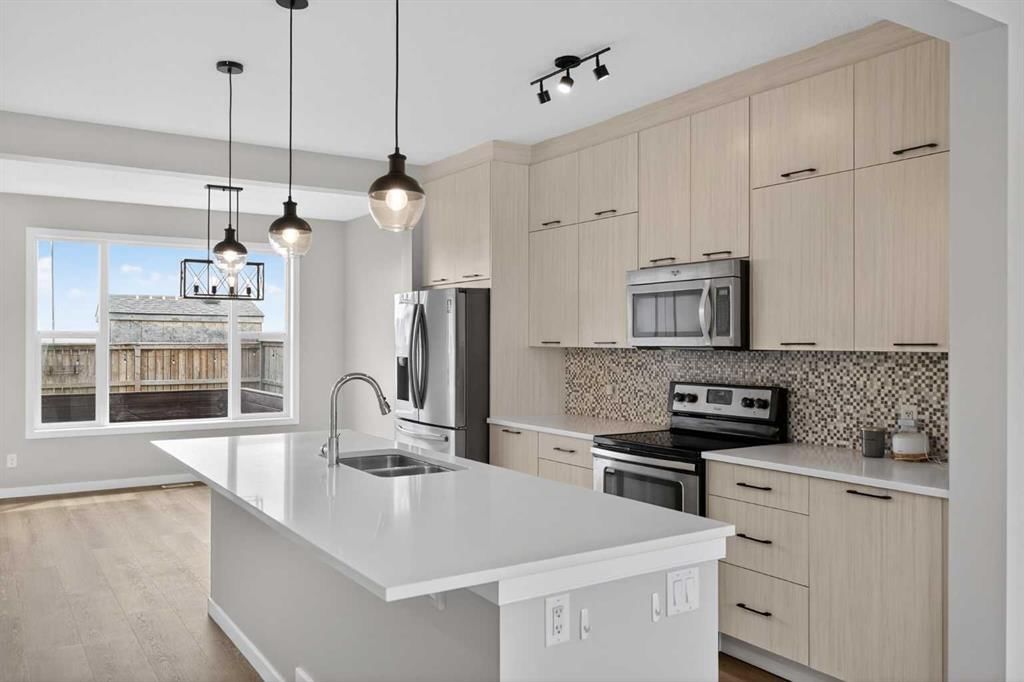 358 Auburn Crest Way SE, Calgary — photo 3 of 33