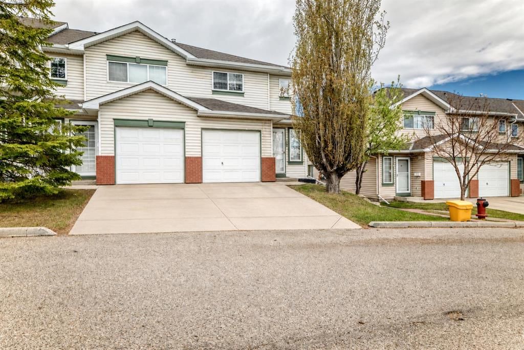 152 Country Hills Villas NW, Calgary — main listing photo