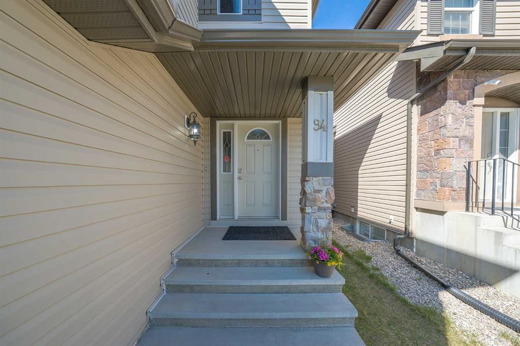 94 Kincora Gardens, Calgary — photo 2 of 48