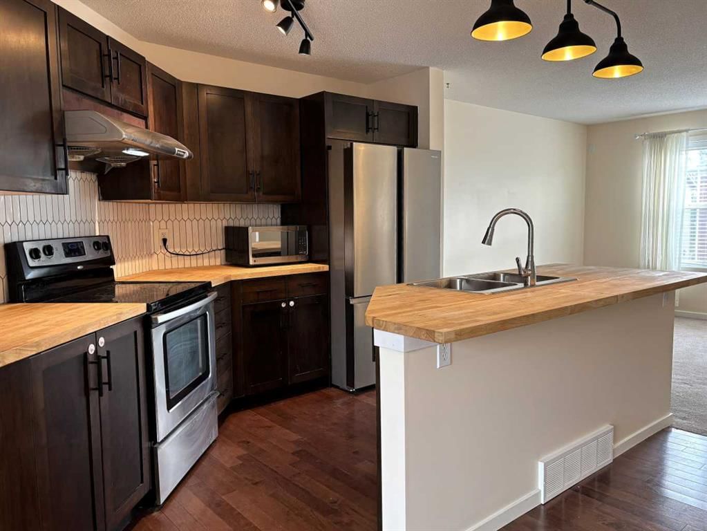 159 Panamount Way NW, Calgary — photo 2 of 45