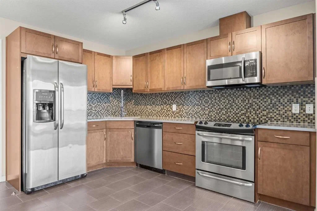 2208, 1320 1 Street SE, Calgary — photo 4 of 30
