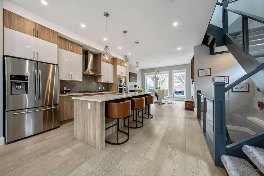 639 19 Avenue NW, Calgary — photo 3 of 42