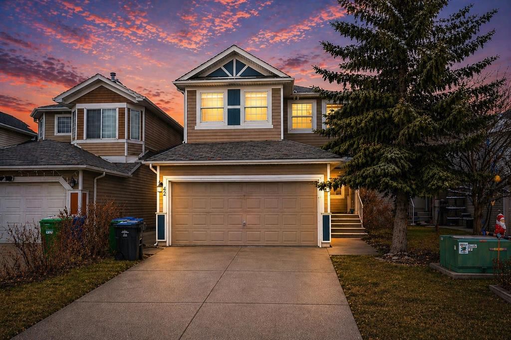 42 Royal Elm Drive NW, Calgary — main listing photo