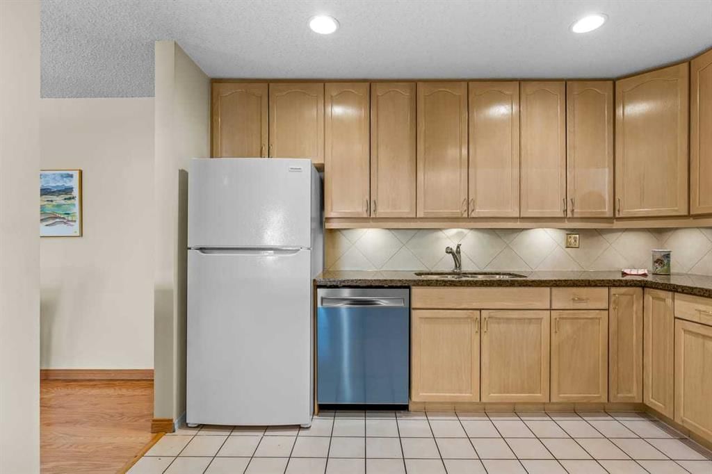 122, 723 57 Avenue SW, Calgary — photo 4 of 36