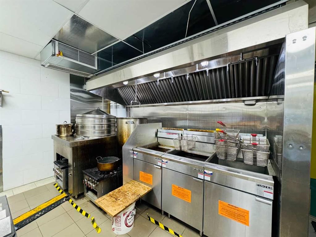 310 16 Avenue, Calgary — main listing photo
