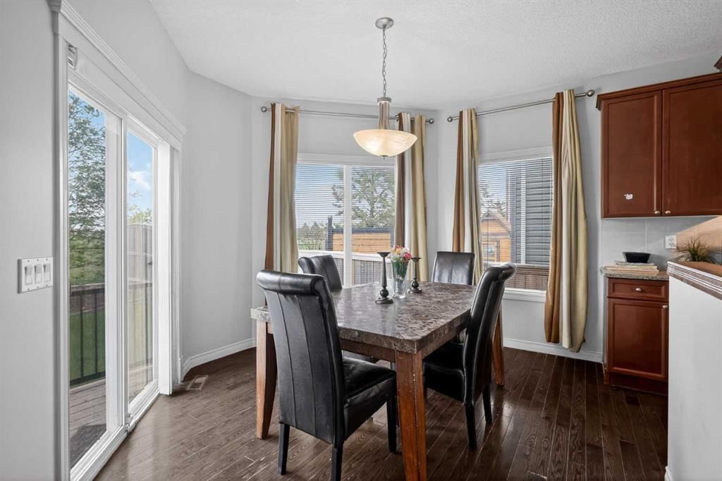 32 Evanspark Circle NW, Calgary — photo 2 of 44