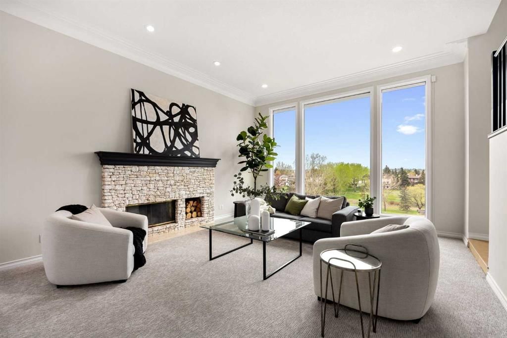 21 Douglas Woods Manor SE, Calgary — photo 4 of 46