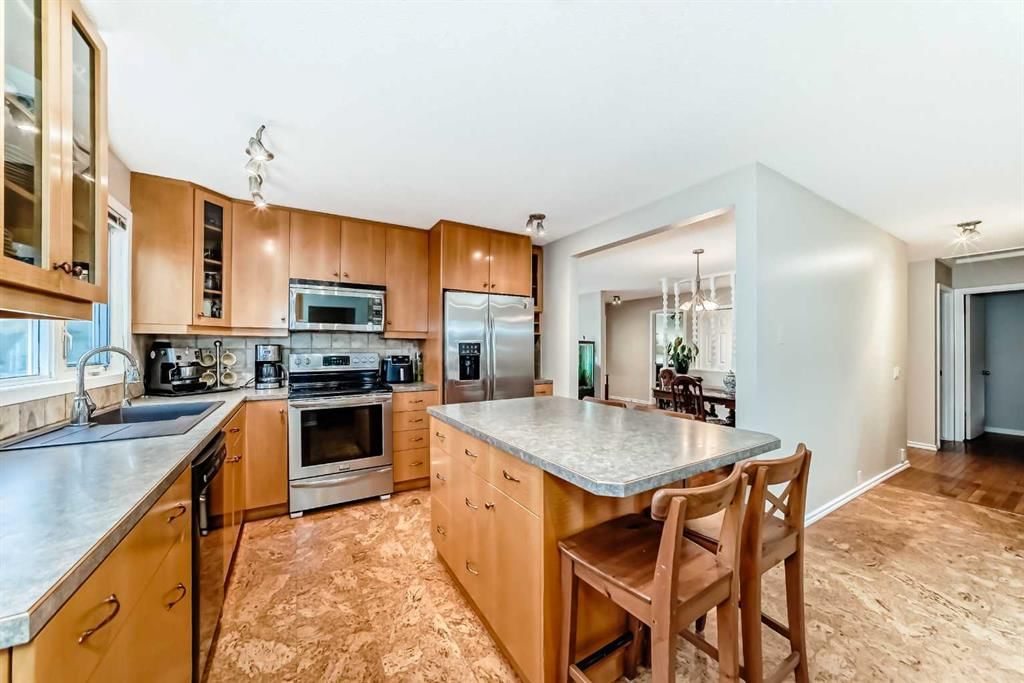 308 Cannington Place SW, Calgary — photo 2 of 43
