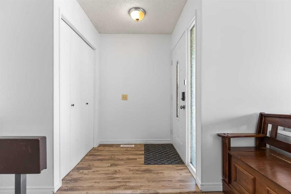28 Beddington Crescent NE, Calgary — photo 3 of 47