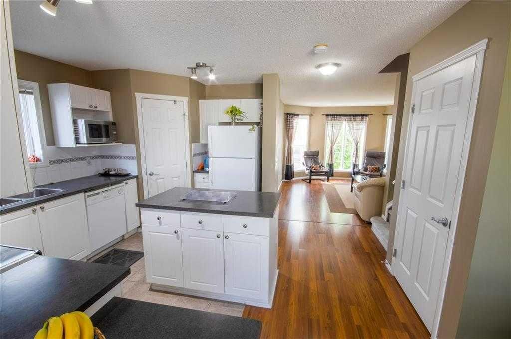 47 Taralea Gardens NE, Calgary — photo 4 of 31