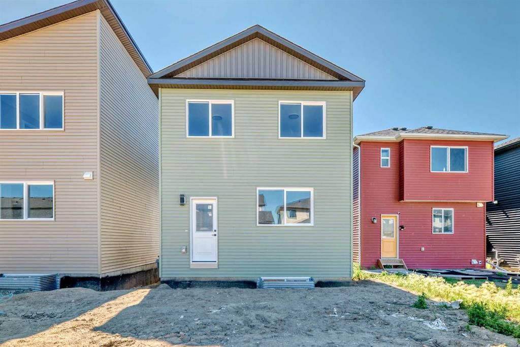 112 Belvedere Park SE, Calgary — photo 2 of 41
