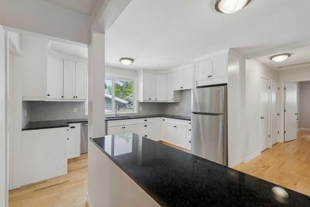 12223 Canfield Road SW, Calgary — photo 4 of 23