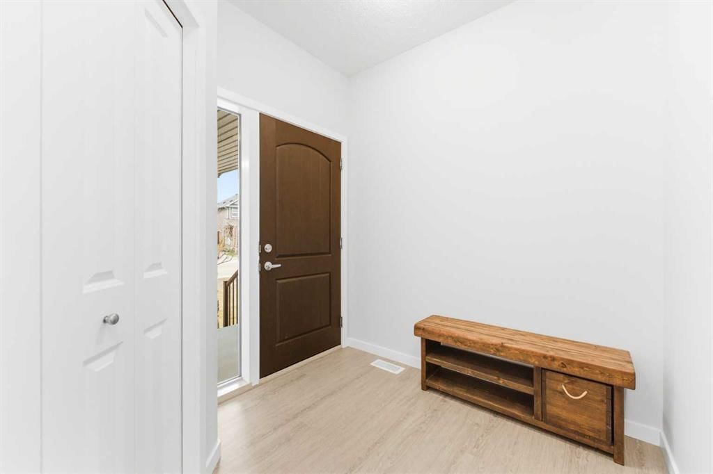 69 Legacy Manor SE, Calgary — photo 2 of 39