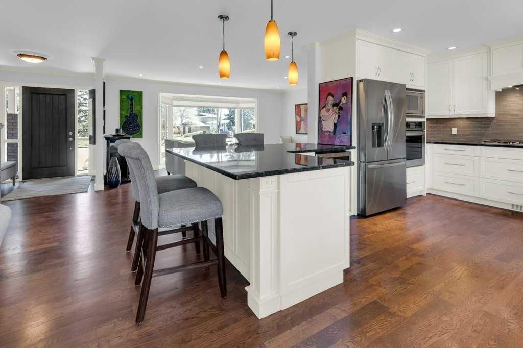 156 Park Estates Place SE, Calgary — photo 5 of 45