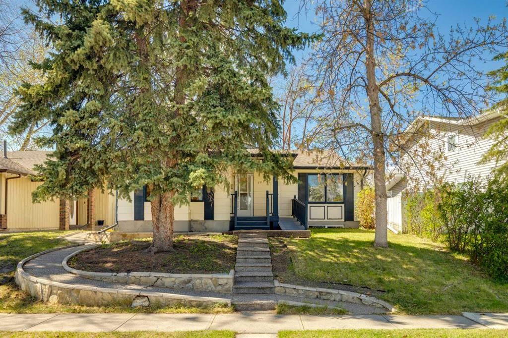 923 Midridge Drive SE, Calgary — photo 3 of 49