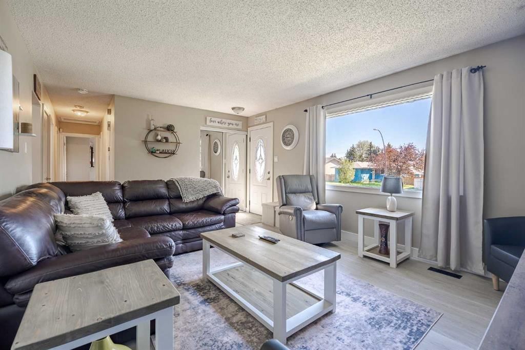 6127 4 Street NE, Calgary — photo 4 of 40