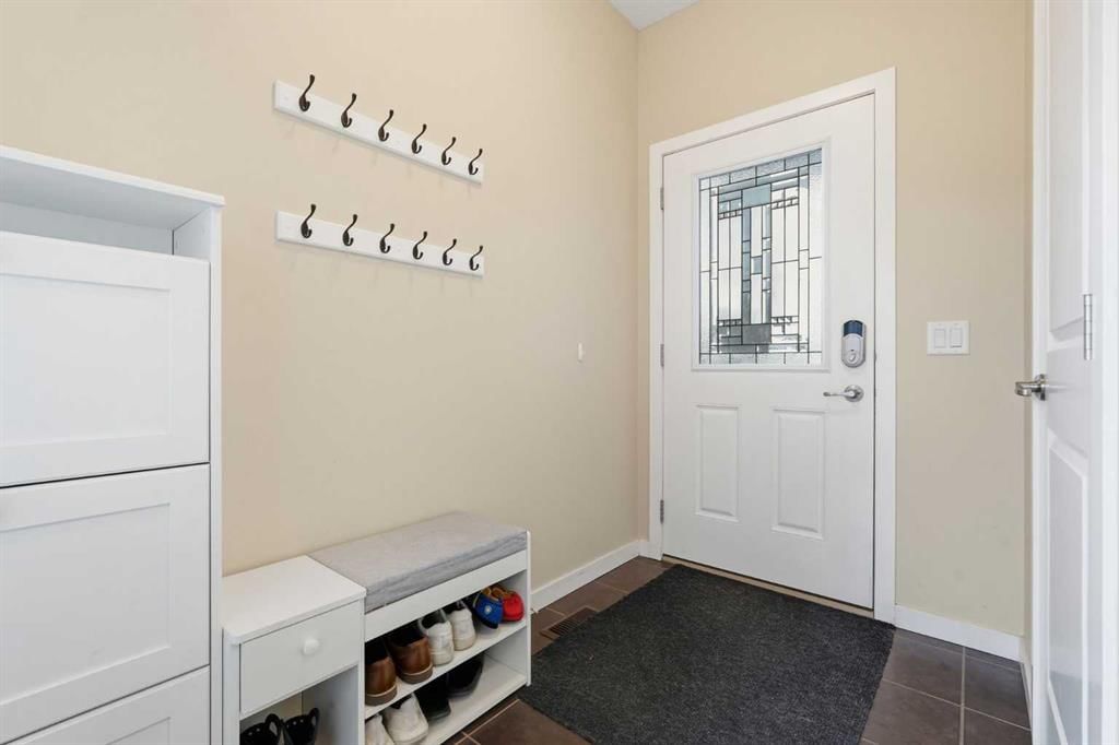 31 Evansridge Crescent NW, Calgary — photo 4 of 50