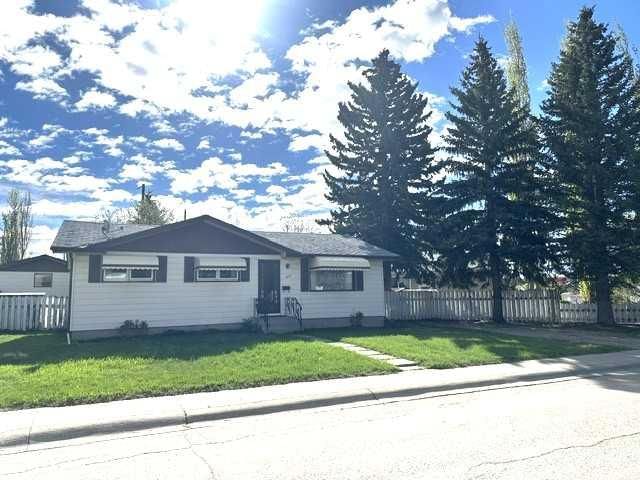 1628 Rouleau Crescent SE, Calgary — photo 3 of 27