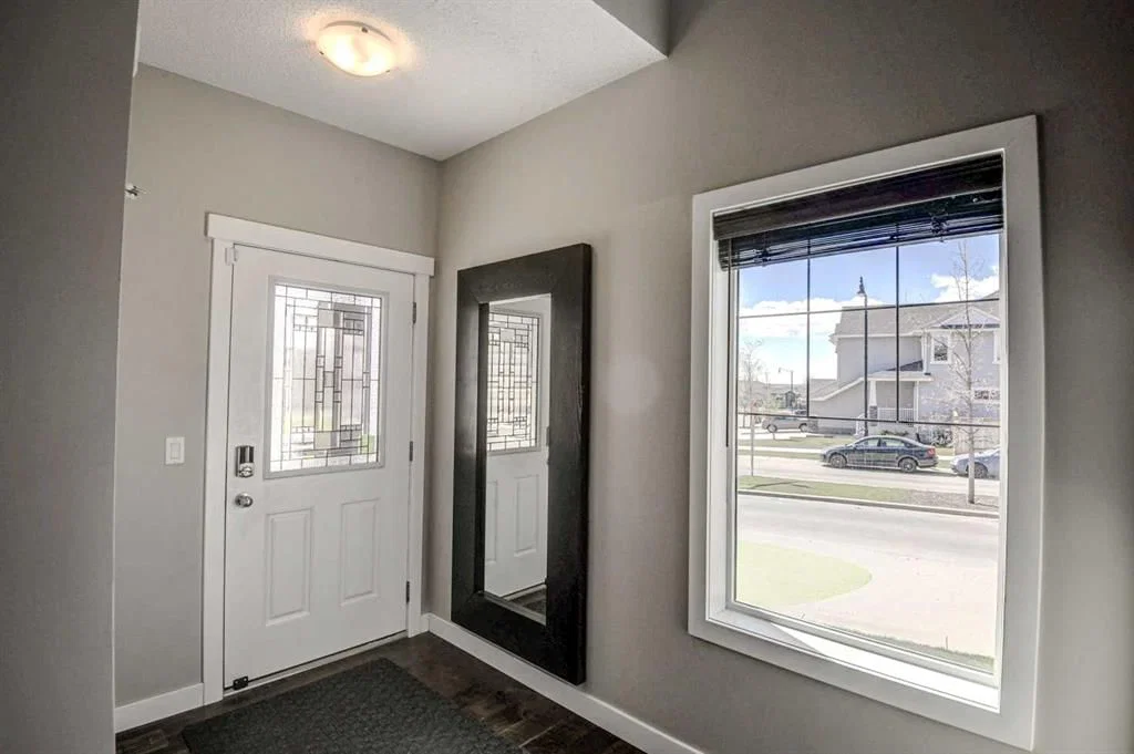 29 Drake Landing Loop, Okotoks — photo 3 of 42