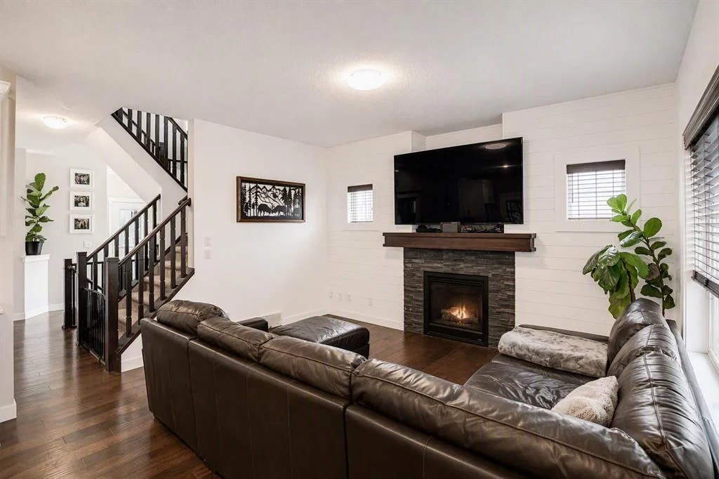 29 Drake Landing Loop, Okotoks — photo 5 of 42