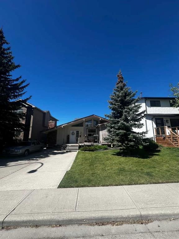 3811 44 Street SW, Calgary — main listing photo