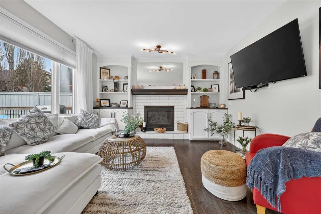 217 Mountain Park Drive SE, Calgary — main listing photo