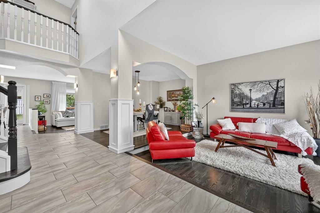217 Mountain Park Drive SE, Calgary — photo 3 of 50