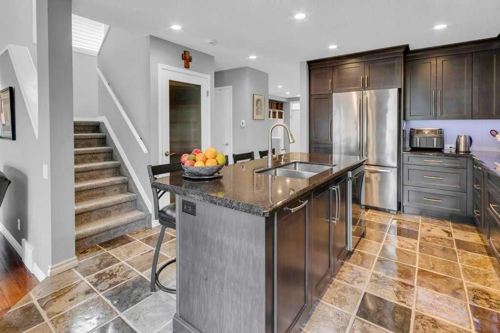 42 River Rock Green SE, Calgary — photo 5 of 41