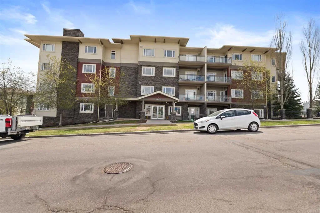 302, 23 Millrise Drive SW, Calgary — photo 2 of 33