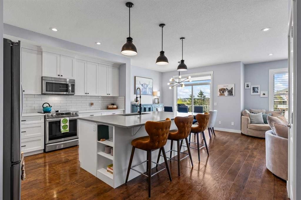 68 Legacy Manor SE, Calgary — photo 3 of 46