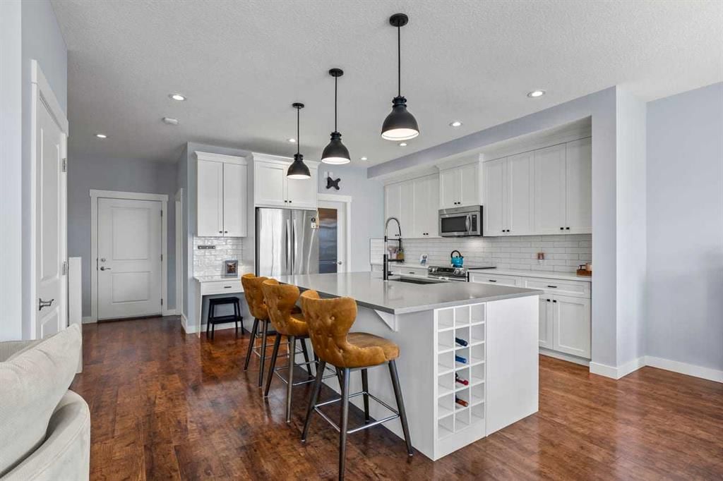 68 Legacy Manor SE, Calgary — photo 4 of 46