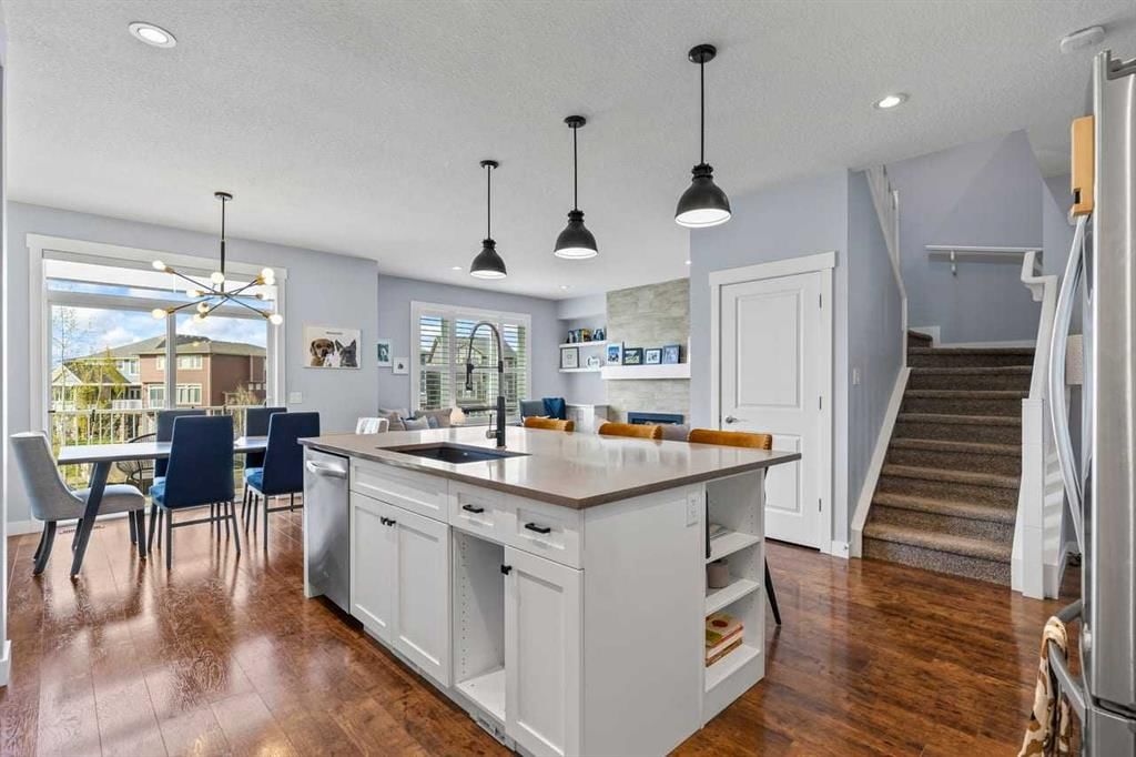 68 Legacy Manor SE, Calgary — photo 5 of 46