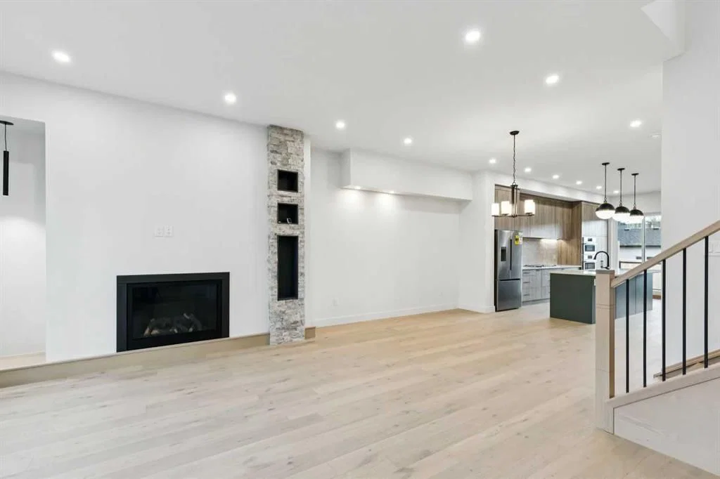 2622 30 Street SW, Calgary — photo 5 of 50