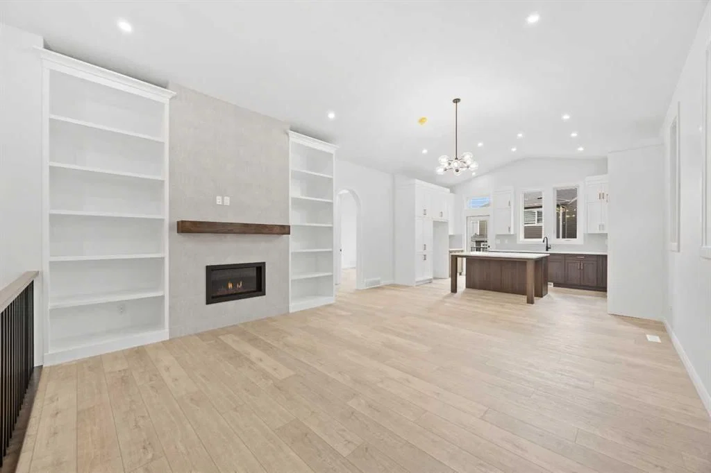 101 Creekstone Hill SW, Calgary — photo 4 of 46