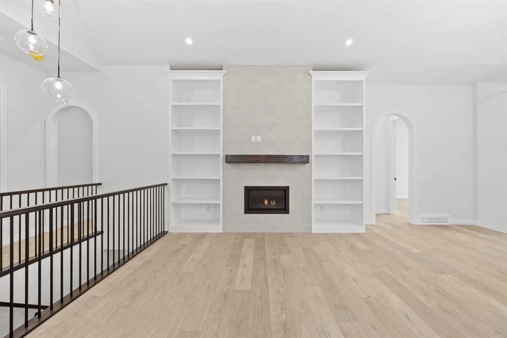 101 Creekstone Hill SW, Calgary — photo 5 of 46
