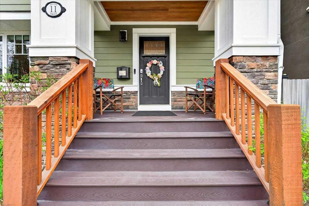11 Dieppe Drive SW, Calgary — photo 2 of 40