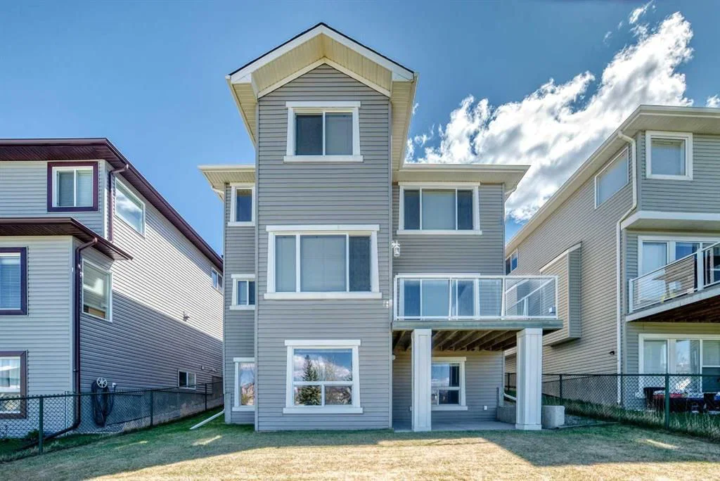 22 Everhollow Rise SW, Calgary — photo 5 of 50