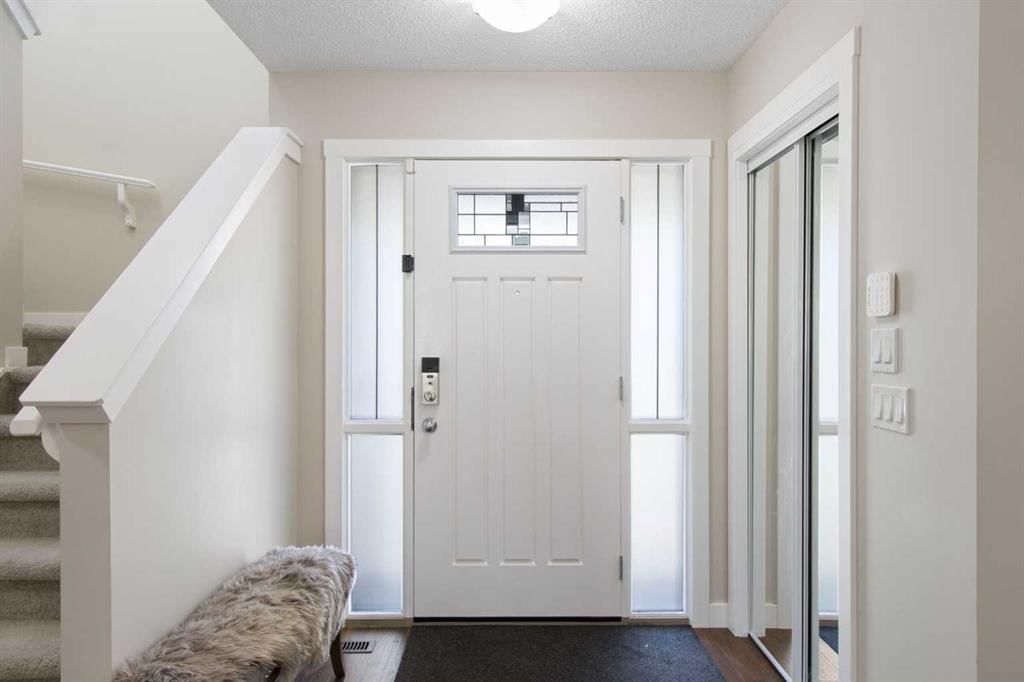 1492 Legacy Circle SE, Calgary — photo 3 of 27