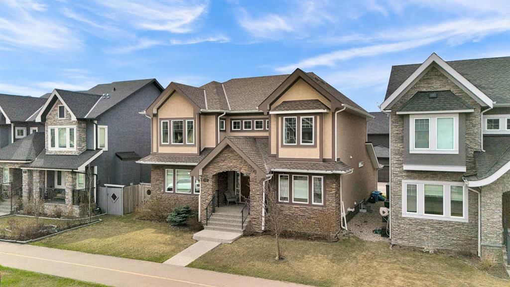 8223 9 Avenue SW, Calgary — photo 2 of 43