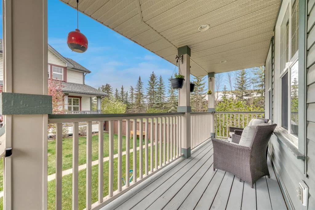 250 Prestwick Close SE, Calgary — photo 3 of 50