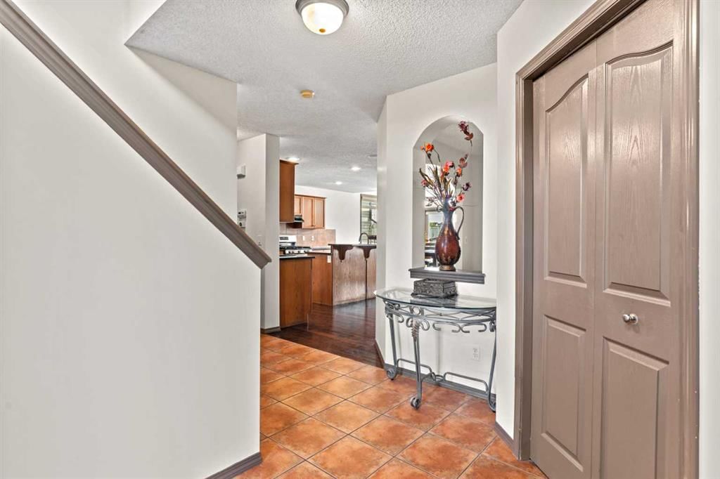 90 New Brighton Manor SE, Calgary — photo 3 of 45