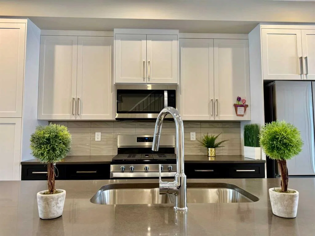 399 Sora Boulevard SE, Calgary — photo 2 of 50