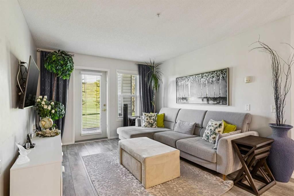 139, 5000 Somervale Court SW, Calgary — photo 3 of 20