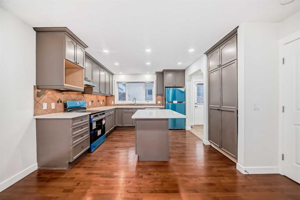 79 Saddlebrook Way NE, Calgary — photo 4 of 49