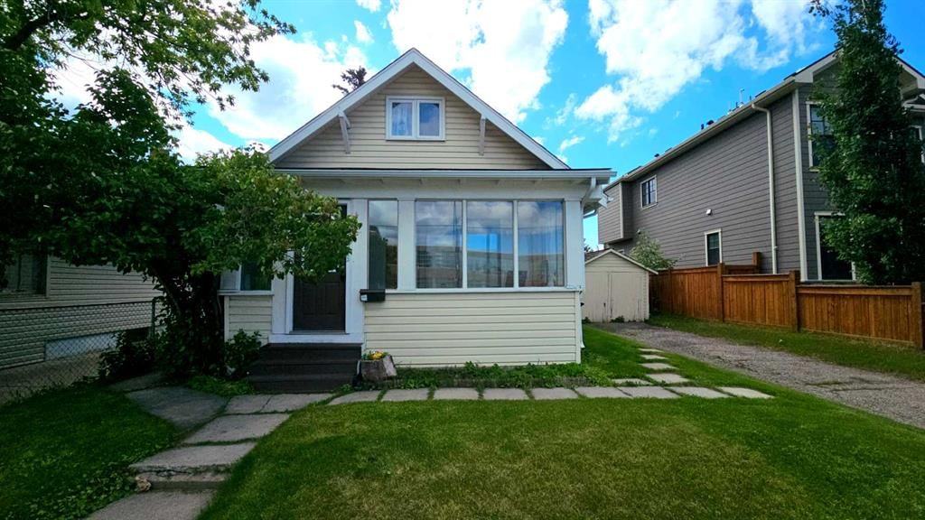 2115 10 Street NW, Calgary — photo 2 of 9
