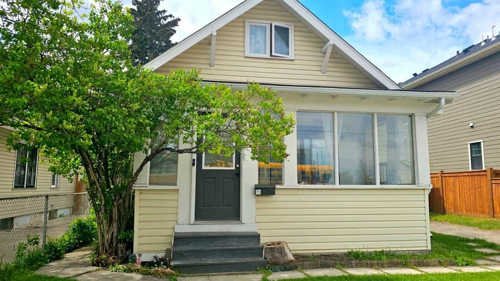 2115 10 Street NW, Calgary — photo 5 of 9